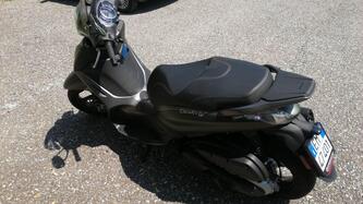 Piaggio Beverly 350 SportTouring ie ABS (2011 - 17) usata