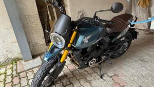 Moto Morini SEIEMMEZZO SCR (2022 - 25) 