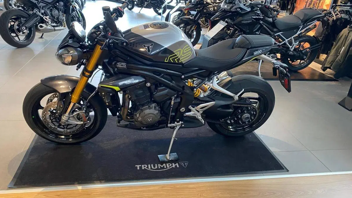 Triumph Speed Triple 1200 RS (2025 - 26)  (3)
