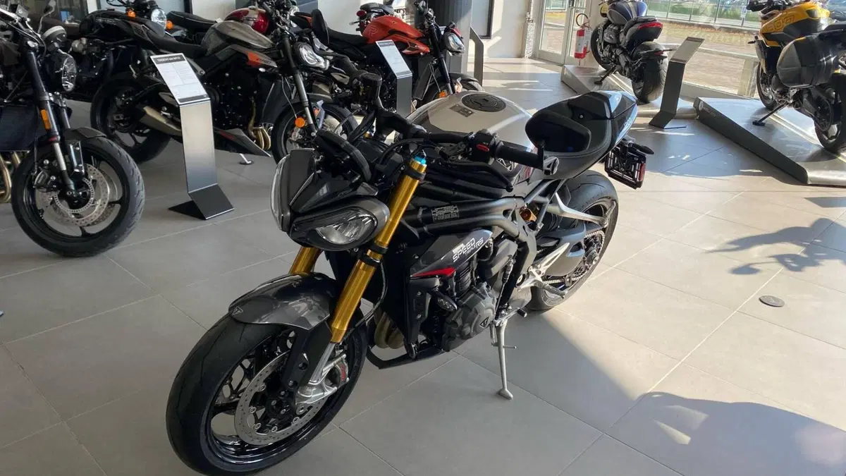 Triumph Speed Triple 1200 RS (2025 - 26)  (8)