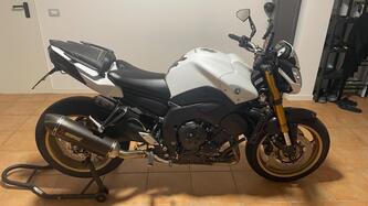 Yamaha FZ8 (2010 - 12) usata