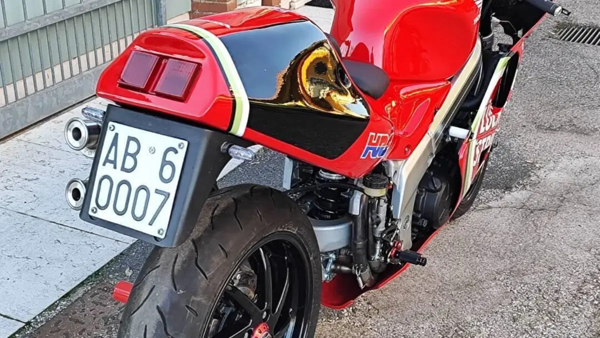 Honda VFR 750 F (1994 - 97)  (3)