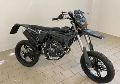 Betamotor RR 125 4T Motard T - X Special Edition (2025 - 26) - Annuncio 9717492
