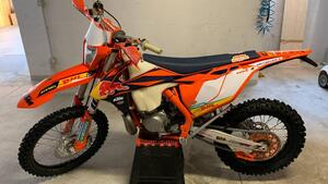 KTM 250 EXC E (2017) 