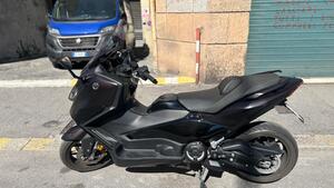 Yamaha T-Max 560 Tech Max (2025) 