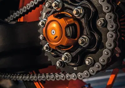 Protezione KTM perno ruorta posteriore - Annuncio 9718511