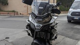 CFMOTO 800MT Touring (2022 - 25) usata