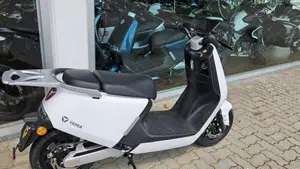 Yadea G5S Utility (2022 - 26)  (2)