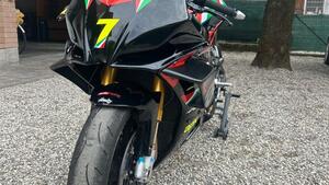 Aprilia RSV4 Factory (2009 - 12) 