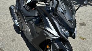 Kymco AK 550 ETS (2021 - 25) 