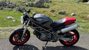 Ducati Monster 620 I.E (2002) 