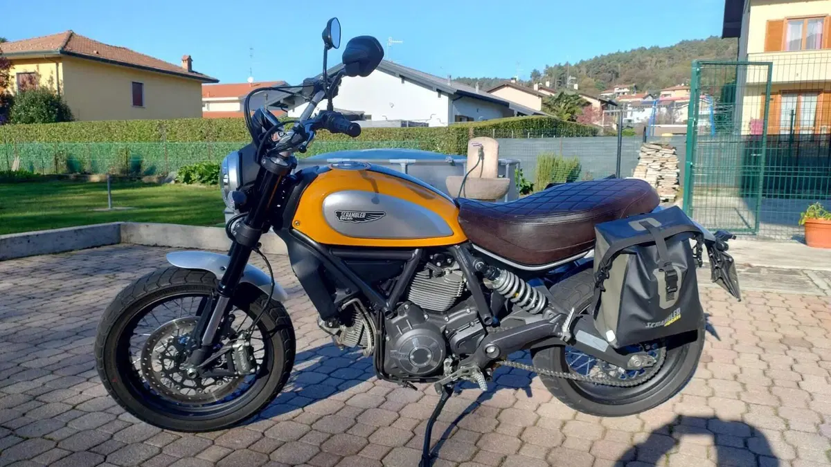 Ducati Scrambler 800 Classic (2015 - 16) 