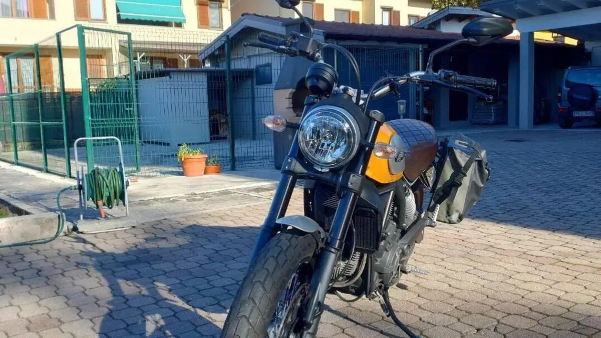 Ducati Scrambler 800 Classic (2015 - 16)  (4)