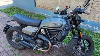 Ducati Scrambler 800 Night Shift (2021 - 22) usata