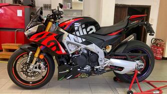 Aprilia Tuono V4 Factory (2021 - 24) usata