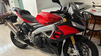 Aprilia Tuono V4 (2021 - 24) usata