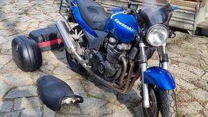 Kawasaki ZR-7 (1999 - 00) 