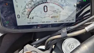 Moto Morini X-Cape 650 (2021 - 26)  (5)