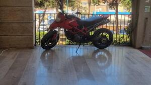 Ducati Hypermotard 796 (2012) 