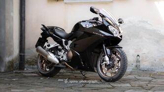Honda VFR 800 F (2014 - 16) usata