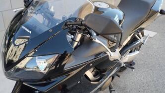 Honda CBR 600 F (2001 - 06) usata