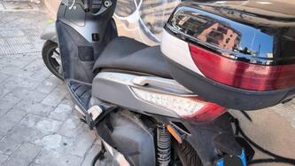 Kymco People 300i GT ABS (2016 - 20) usata