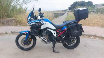 Honda Africa Twin CRF 1100L Urban DCT (2022 - 23) usata