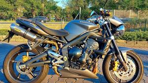 Triumph Street Triple R (2009 - 12) 