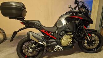 Ducati Multistrada V4 S Grand Tour (2024) usata
