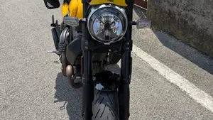 Ducati Scrambler 800 Full Throttle (2017 - 21)  (4)