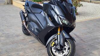Yamaha T-Max 560 Tech Max (2021) usata