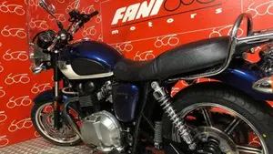 Triumph Bonneville T100 SE (2014)  (4)