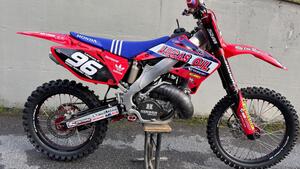 Honda CR 250 R (2003 - 04) 