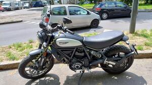 Ducati Scrambler 800 Icon Dark (2020) 