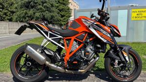 KTM 1290 Super Duke R SE ABS (2016) 
