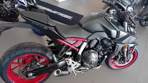 Suzuki GSX-8S (2025 - 26)  (4)
