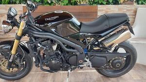 Triumph Speed Triple 1050 (2005 - 11) 
