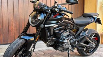 Ducati Monster 937 + (2021 - 25) usata