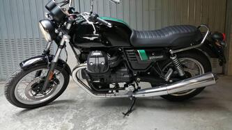 Moto Guzzi V7 III Special (2017 - 20) usata