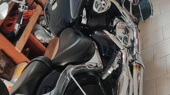 Suzuki VL 800 Intruder Volusia (2000 - 04) usata