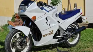 Honda   (6)
