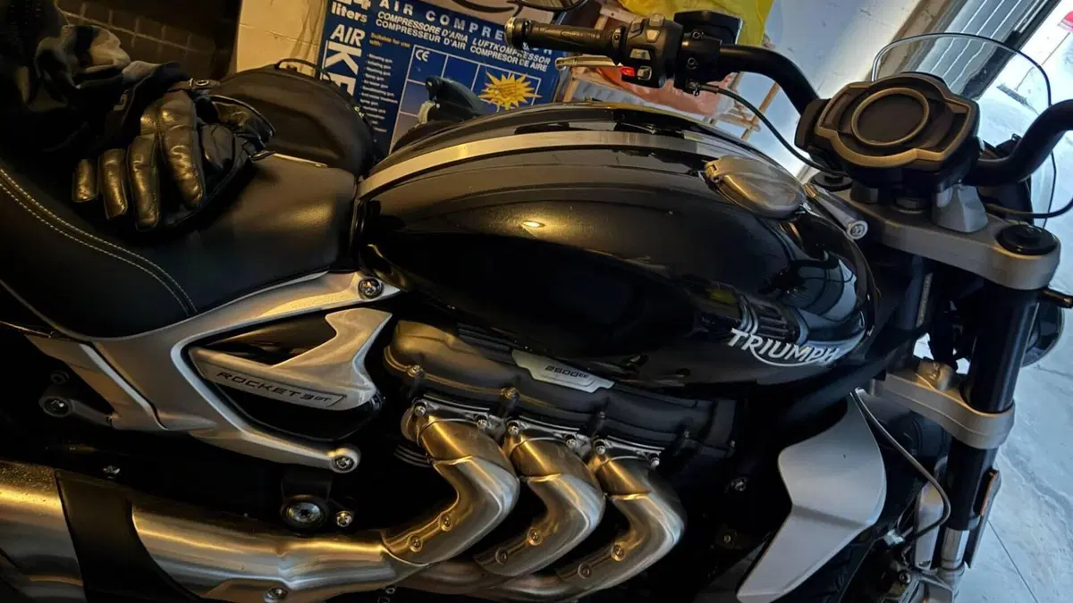 Triumph Rocket 3 GT (2021 - 24)  (2)