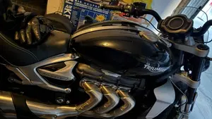 Triumph Rocket 3 GT (2021 - 24)  (2)