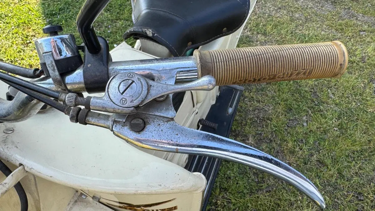 Moto Guzzi   (8)