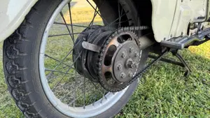 Moto Guzzi   (9)
