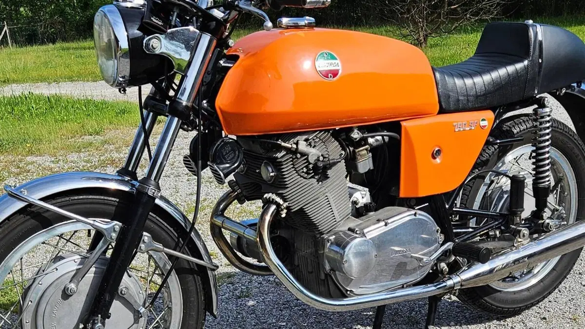 Laverda   (2)