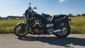 Yamaha V-Max 1200  (9)