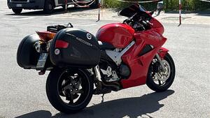 Honda VFR 800 ABS (2002 - 06) 