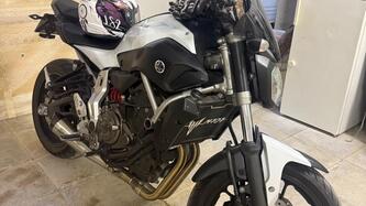 Yamaha MT-07 (2014 - 16) usata