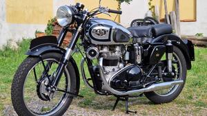 Ajs  